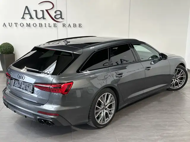 Audi S6 Avant view 5