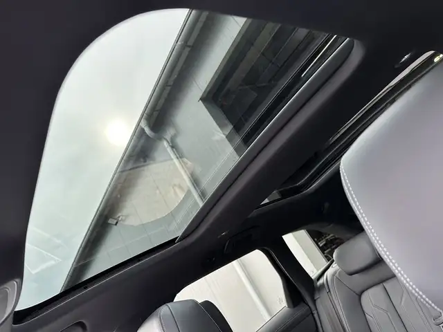 Audi S6 Avant view 10