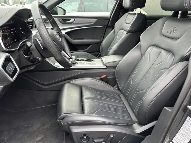 Audi S6 Avant view 9