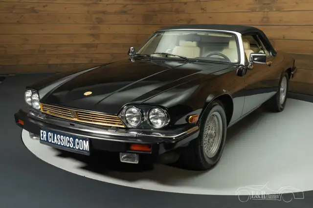Jaguar XJS view 11