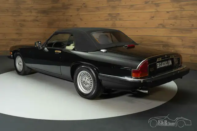 Jaguar XJS view 12