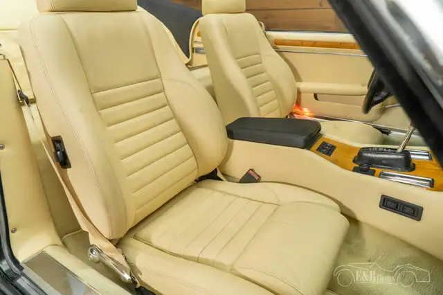 Jaguar XJS view 16