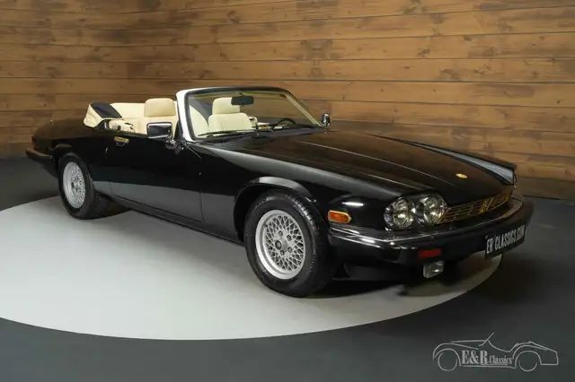 Jaguar XJS view 4