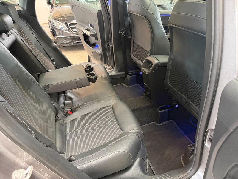 Mercedes-Benz GLA 250 e Hybrid Progressive PANO/AMBIENT/LEDER — photo 11