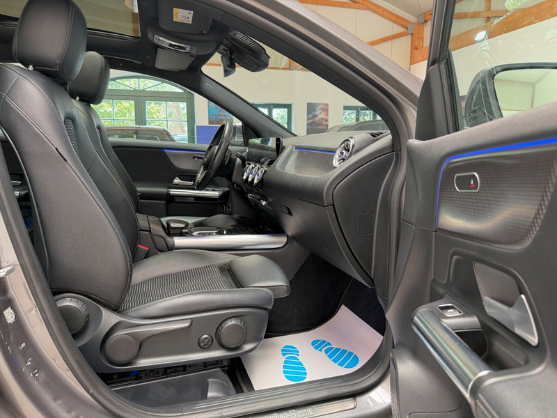 Mercedes-Benz GLA 250 e Hybrid Progressive PANO/AMBIENT/LEDER — photo 9