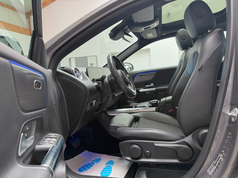 Mercedes-Benz GLA 250 e Hybrid Progressive PANO/AMBIENT/LEDER — photo 6