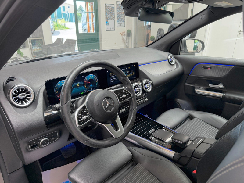 Mercedes-Benz GLA 250 e Hybrid Progressive PANO/AMBIENT/LEDER — photo 5