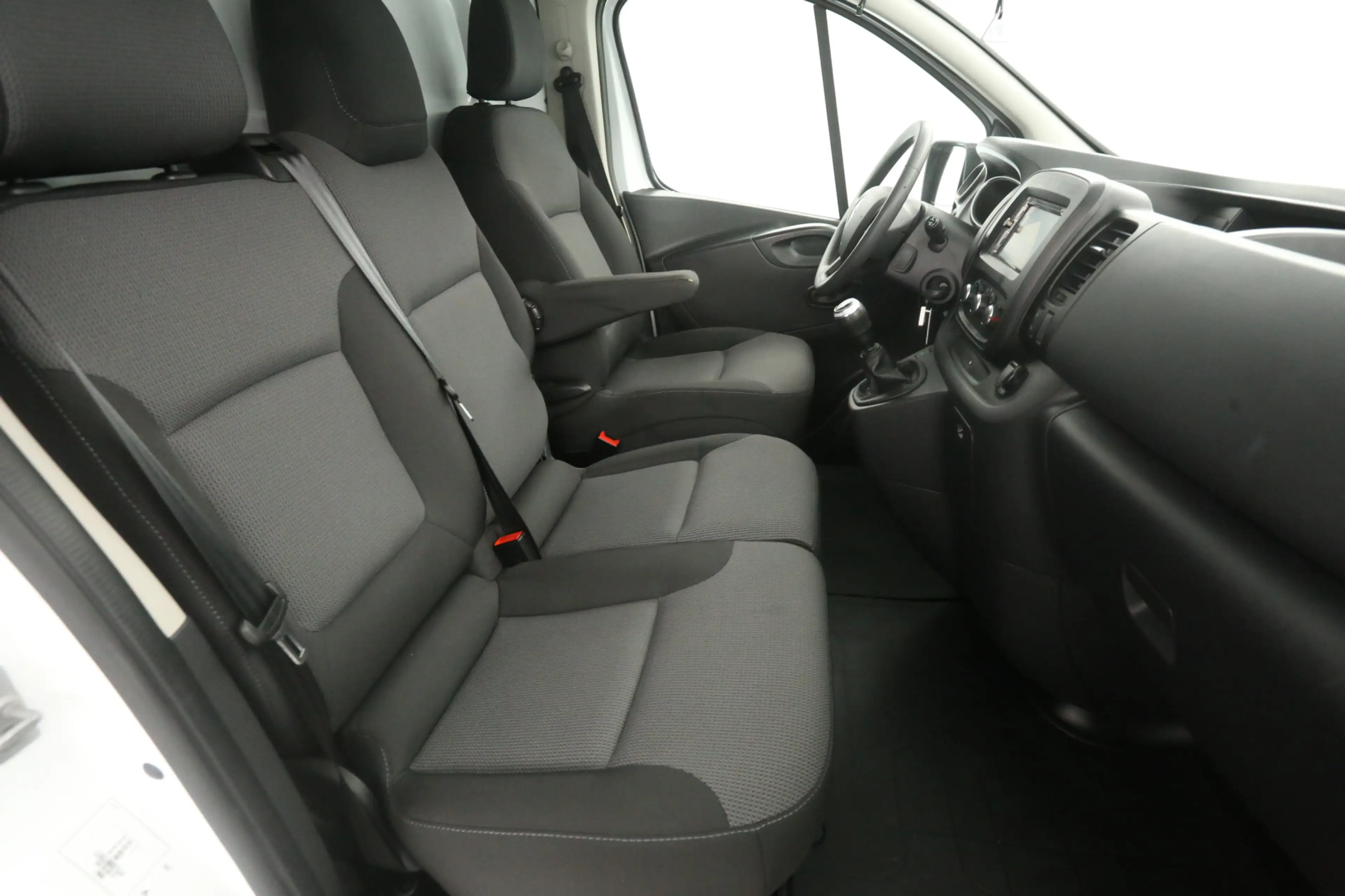 Renault Trafic 2.0 dCi L2H1 | Airco | Cruise | Camera | Carplay | — photo 10