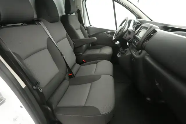 Renault Trafic view 10