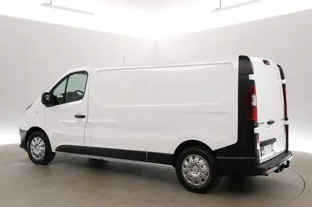 Renault Trafic view 4