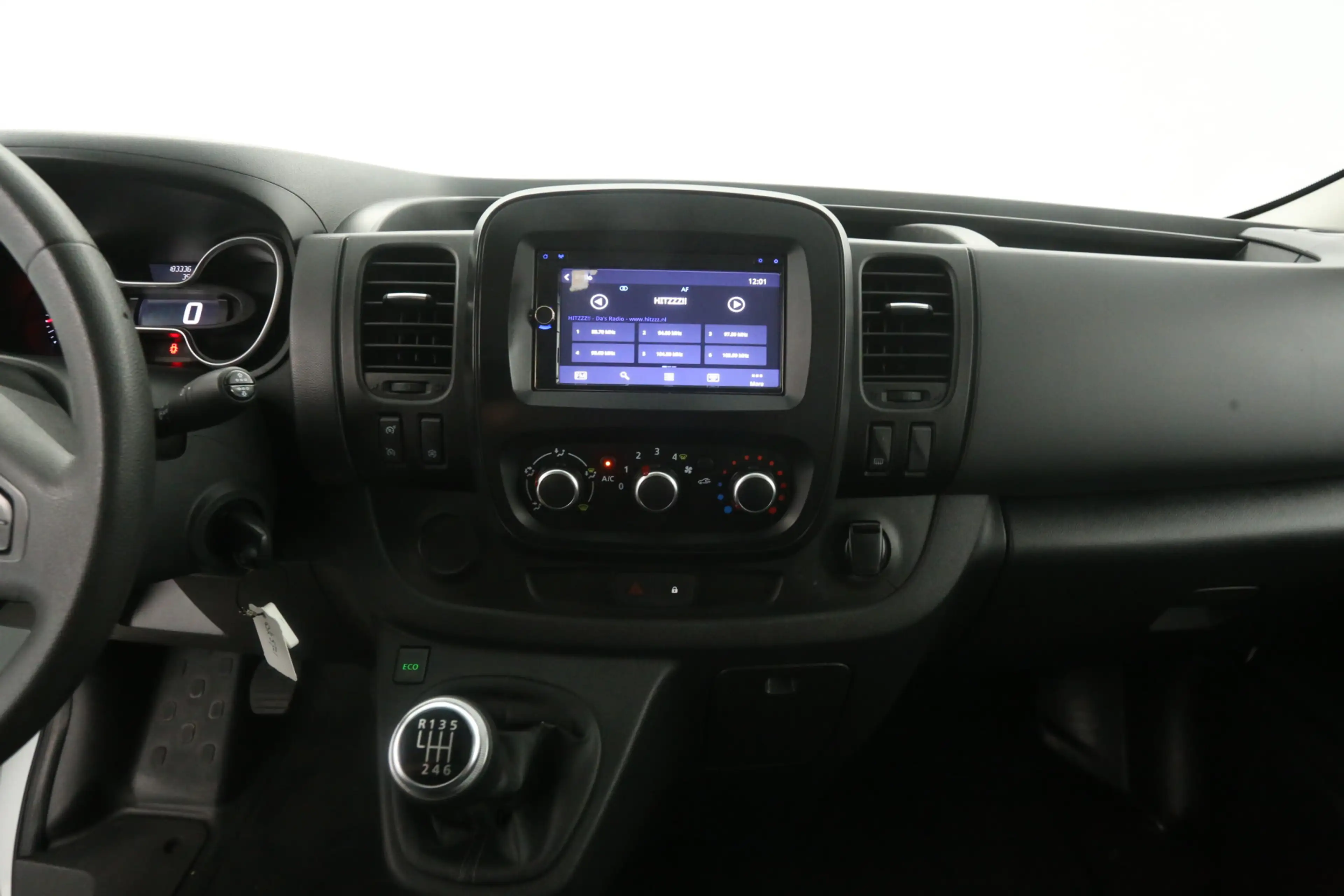Renault Trafic 2.0 dCi L2H1 | Airco | Cruise | Camera | Carplay | — photo 11