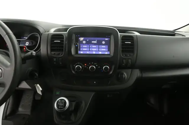 Renault Trafic view 11