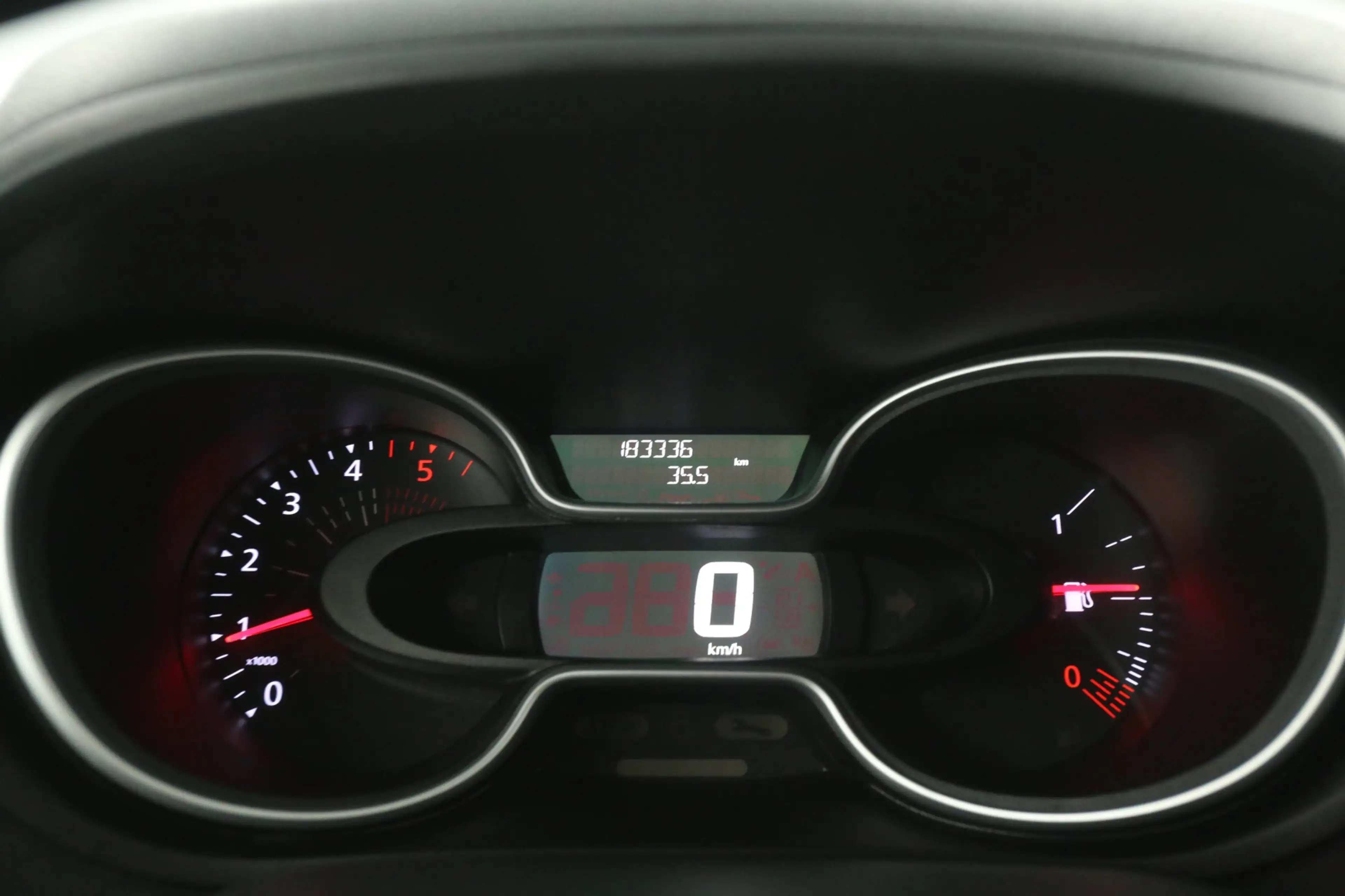 Renault Trafic 2.0 dCi L2H1 | Airco | Cruise | Camera | Carplay | — photo 12