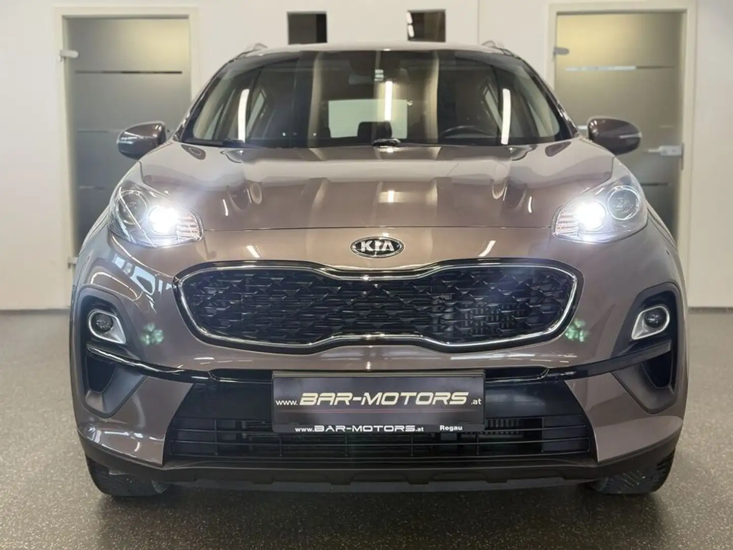 Kia Sportage Silber*KAMERA*LED*SHZ*BHZ-LENKRAD*NAVI* Silber - 2