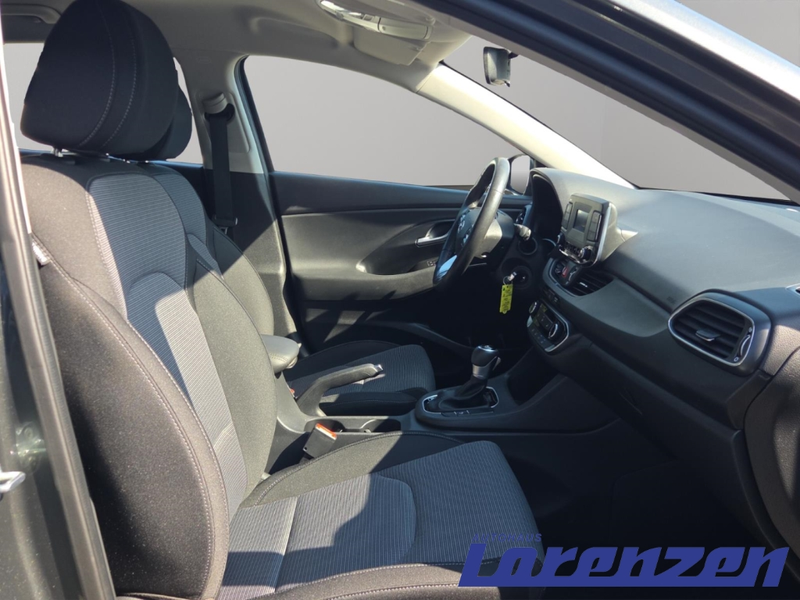 Hyundai i30 Connect & Go EU6d 1.0 T-GDI Navi LED Apple CarPlay — photo 9
