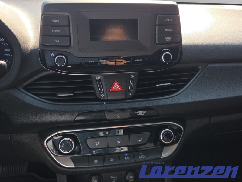 Hyundai i30 Connect & Go EU6d 1.0 T-GDI Navi LED Apple CarPlay — photo 15