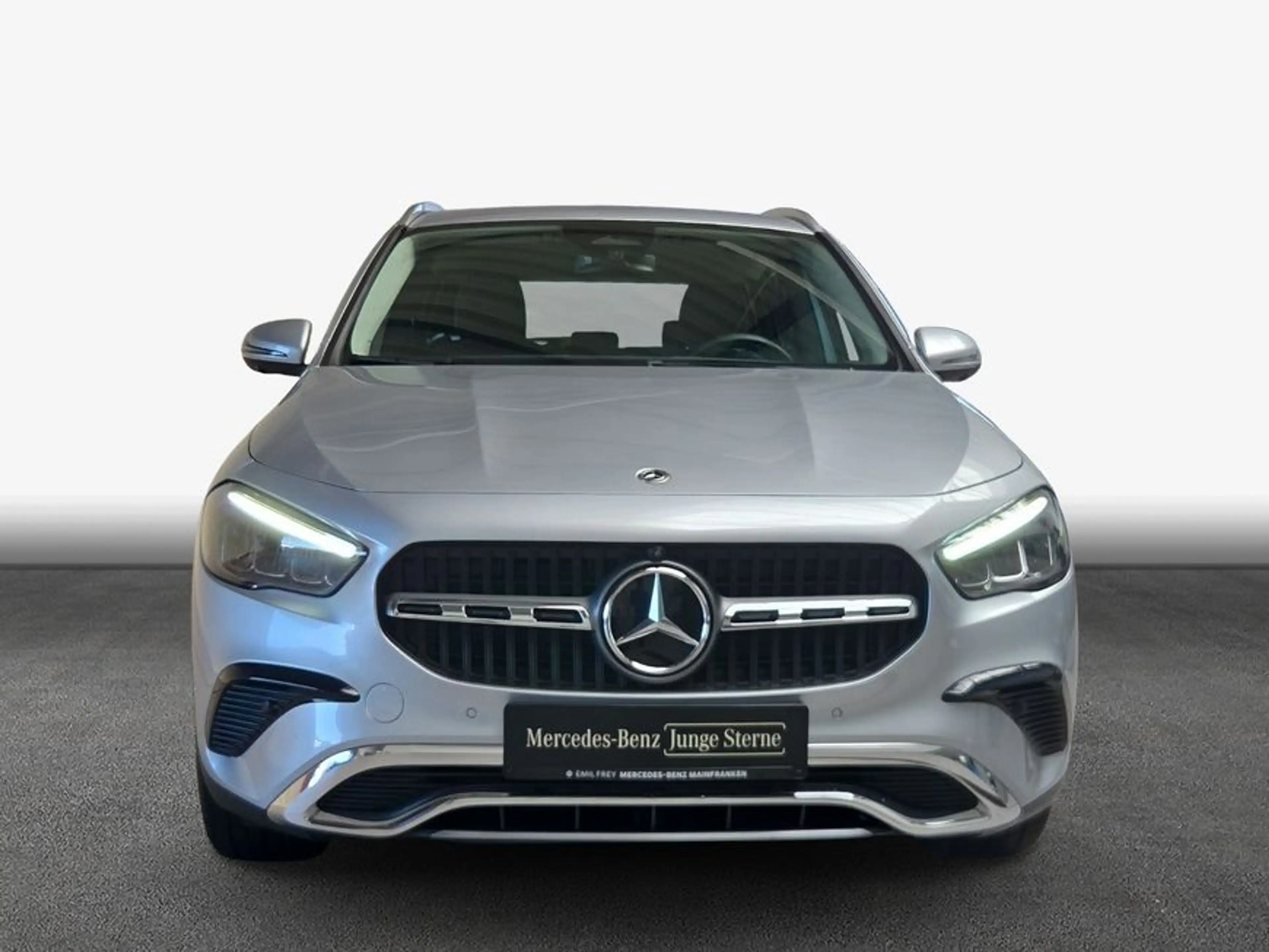 Mercedes-Benz GLA 200 GLA — photo 3