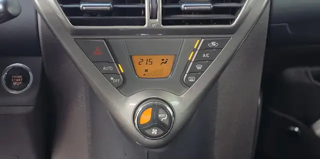 Toyota Iq view 13