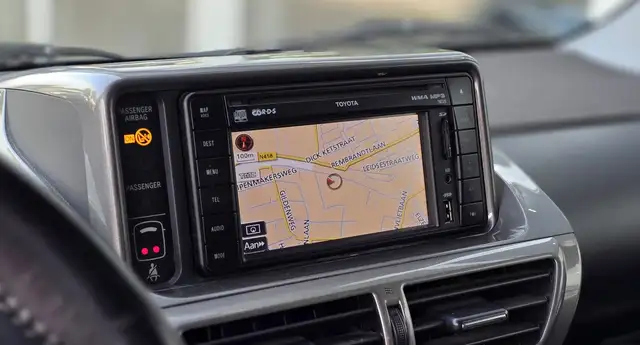 Toyota Iq view 12