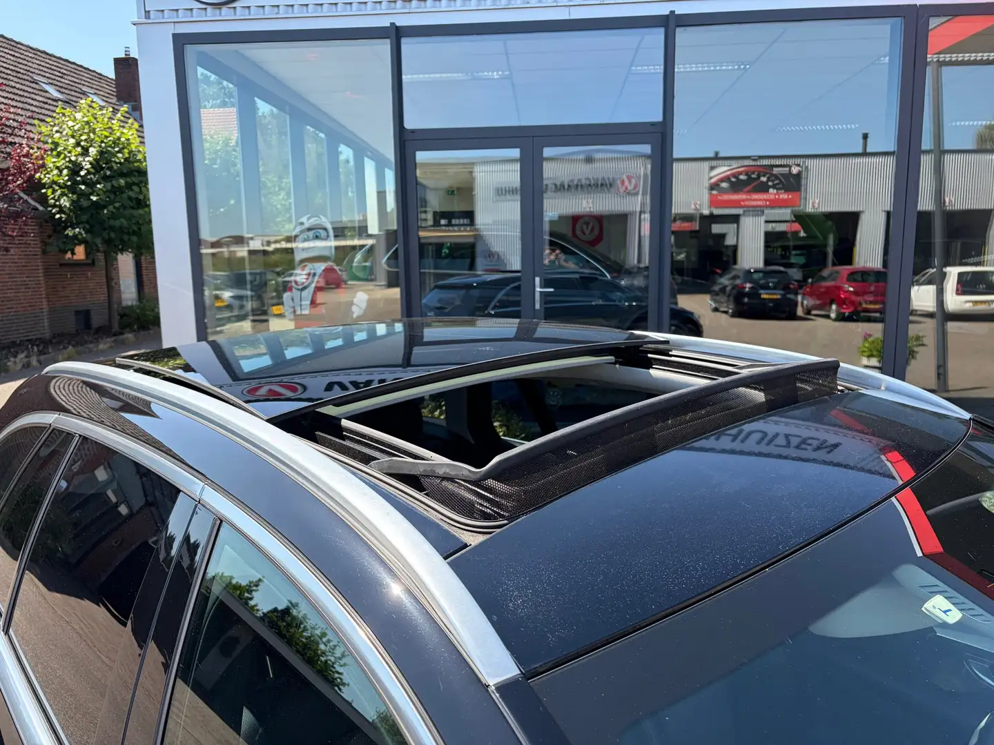 Mercedes-Benz C 180 Estate Prestige|Rijklaar prijs|Pano dak|Elek. stoe Zwart - 2