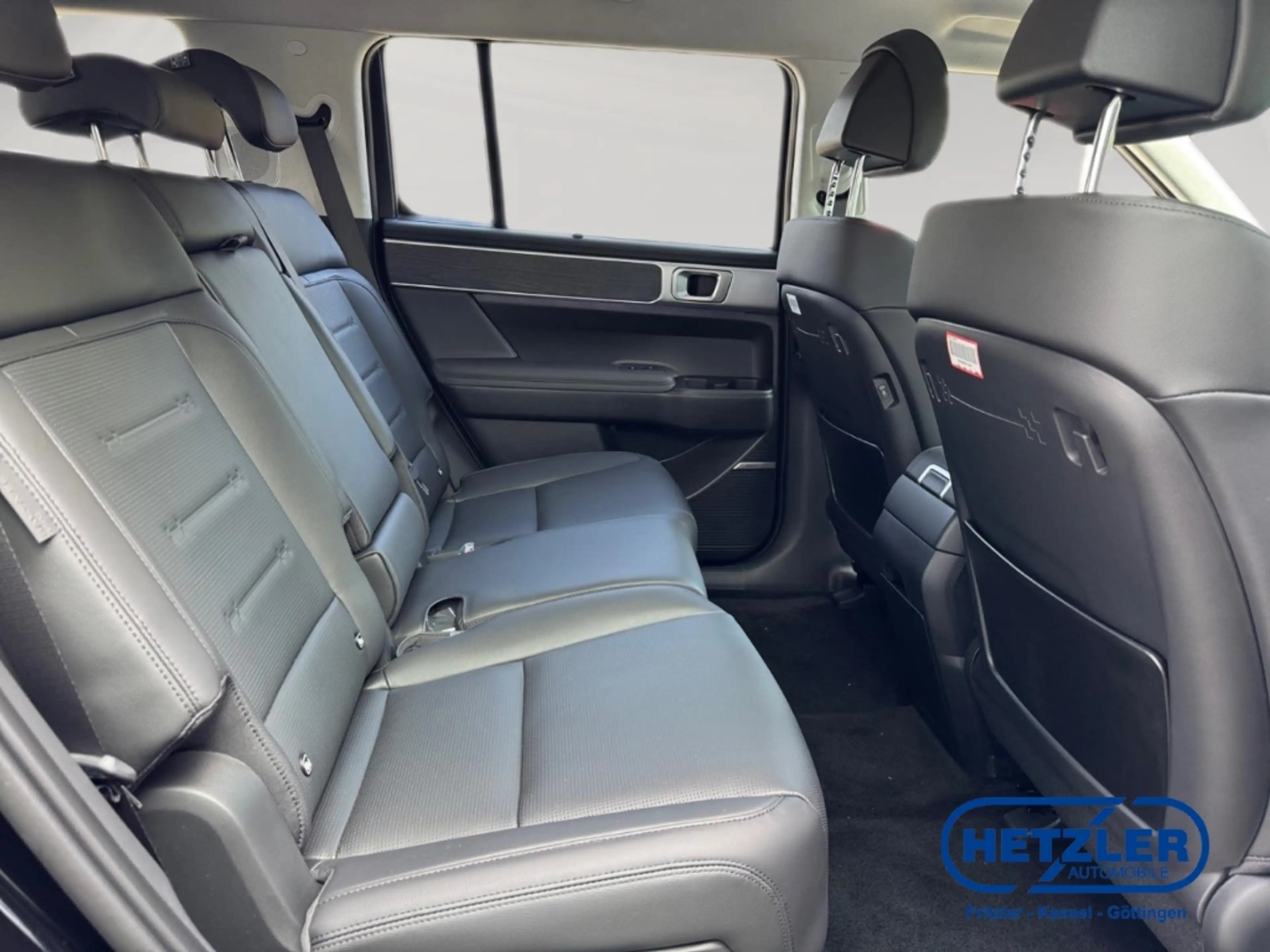 Hyundai SANTA FE 1.6 T-GDI Hybrid 176 kW 4WD Signature Niveau Navi — photo 13