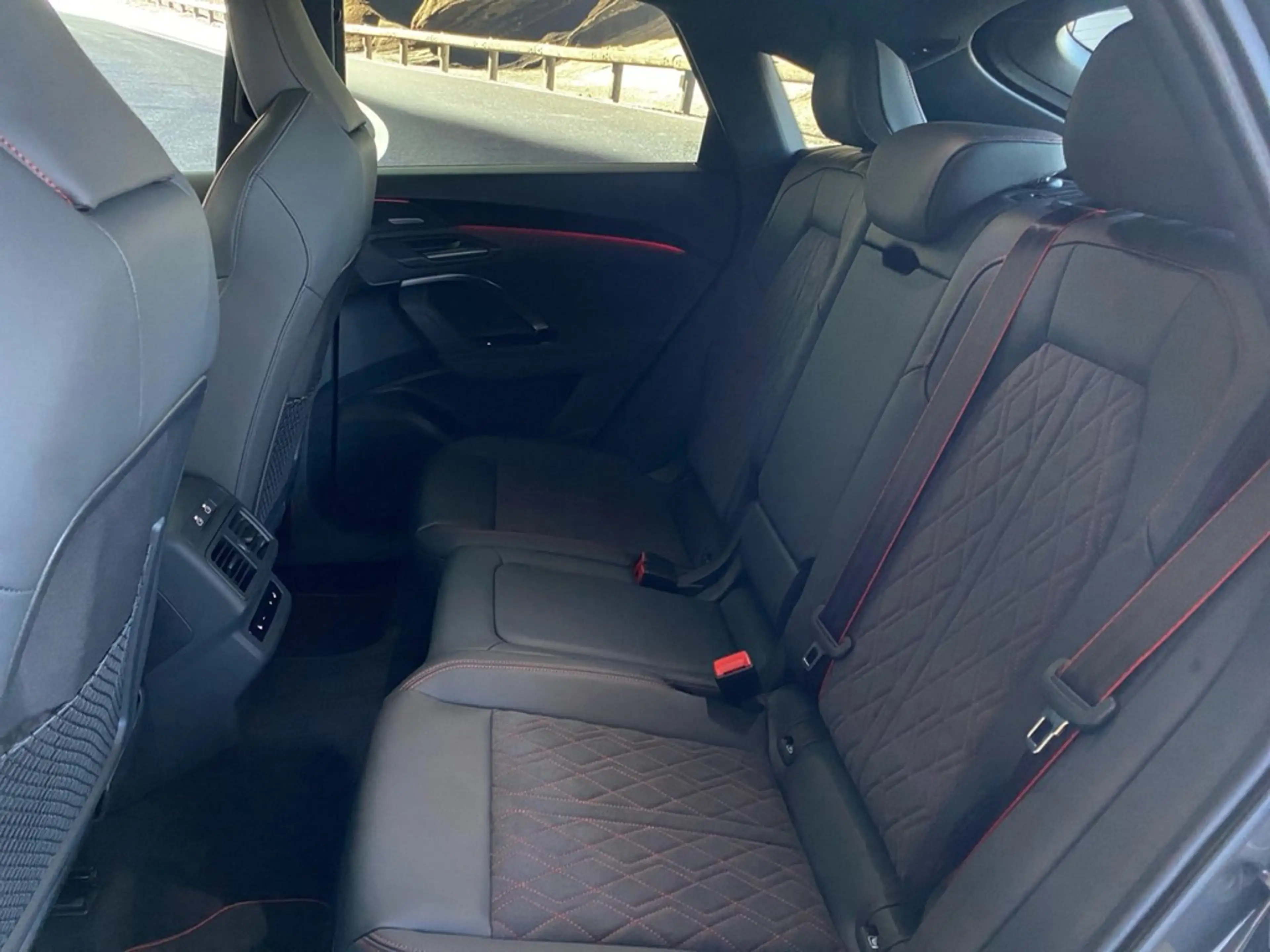 Audi Q5 Sportback e-hybrid quattro 270 kW HUD+PANO+AHK+... — photo 6