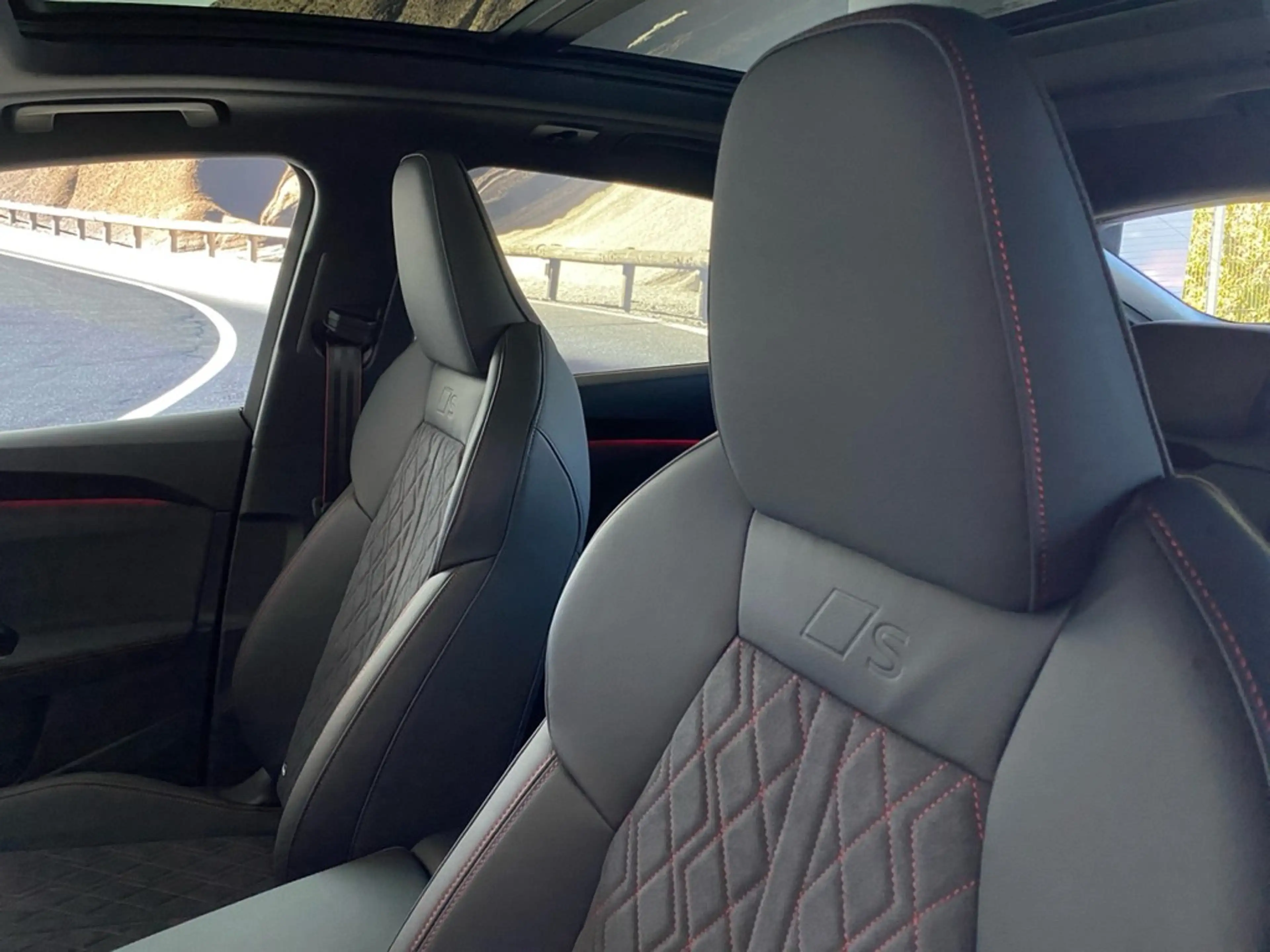 Audi Q5 Sportback e-hybrid quattro 270 kW HUD+PANO+AHK+... — photo 5