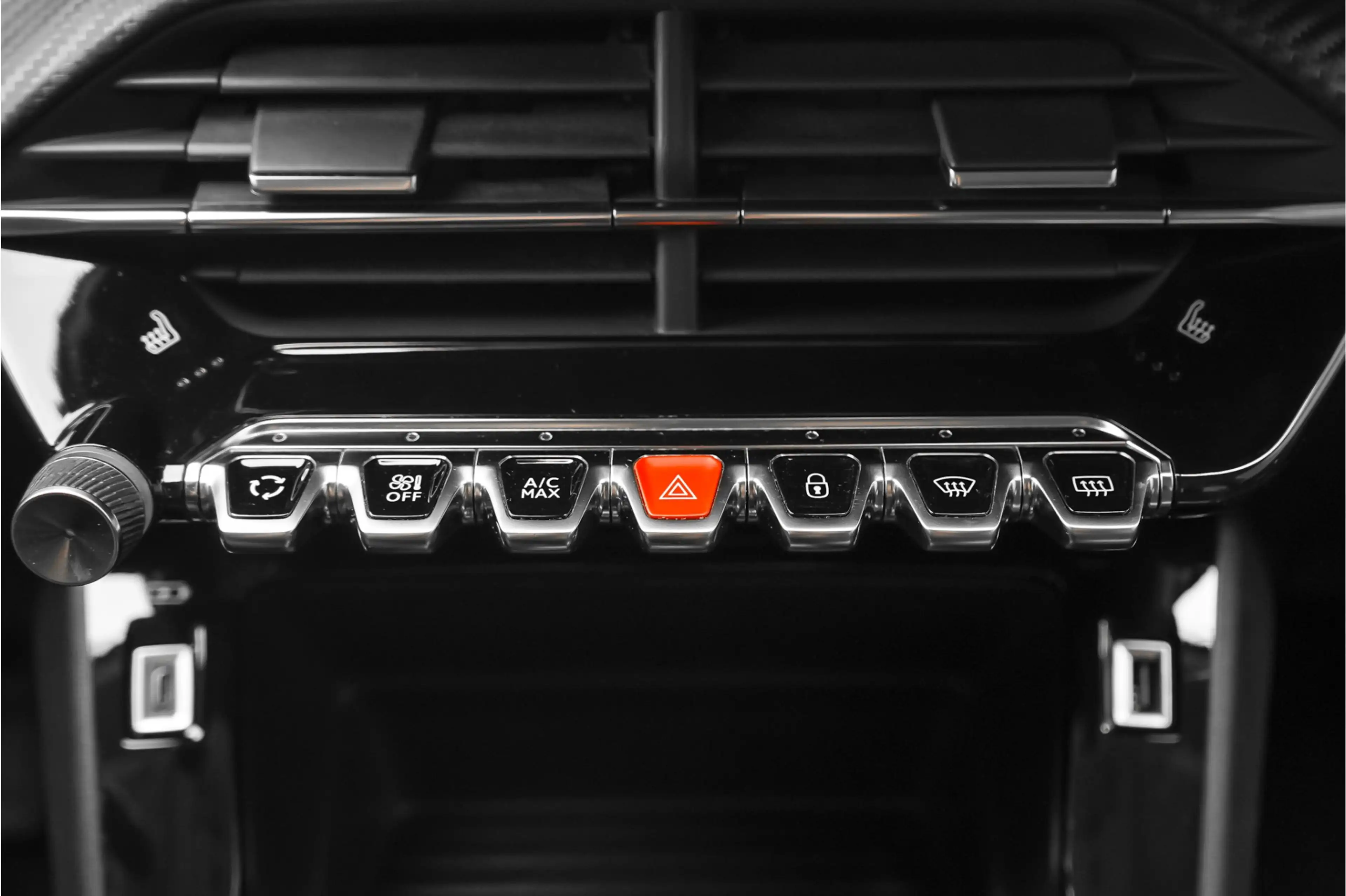 Peugeot e-2008 EV Active 50 kWh Climate Stoelverw Camera — photo 26