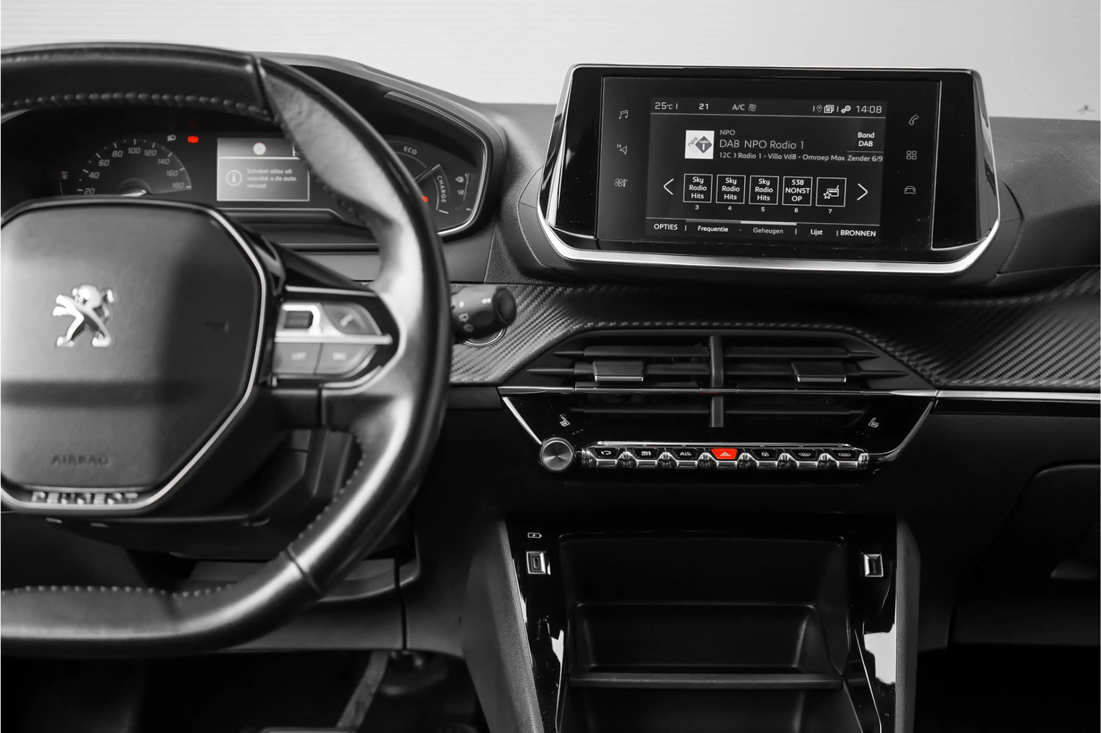 Peugeot e-2008 EV Active 50 kWh Climate Stoelverw Camera — photo 22