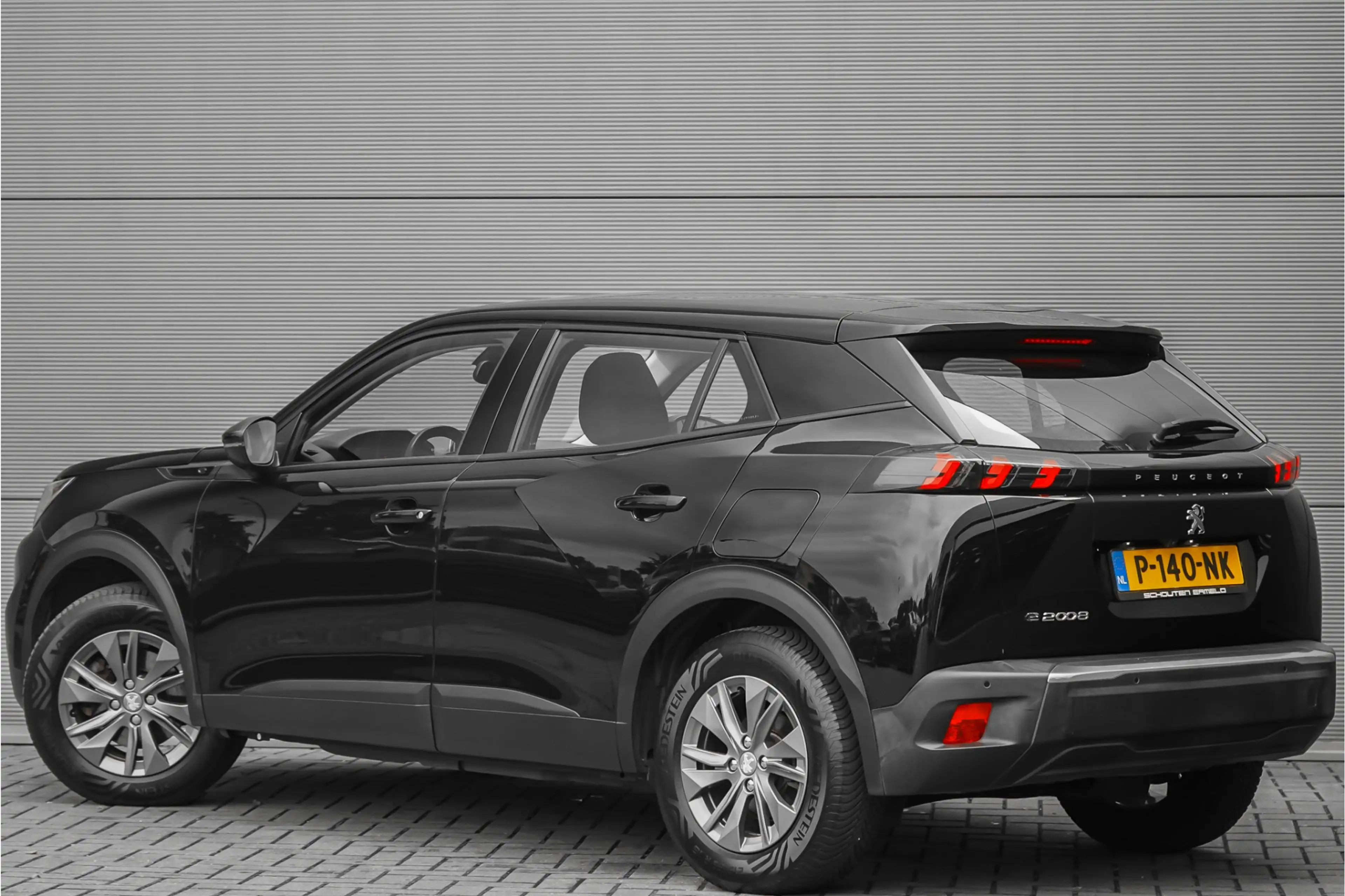 Peugeot e-2008 EV Active 50 kWh Climate Stoelverw Camera — photo 12