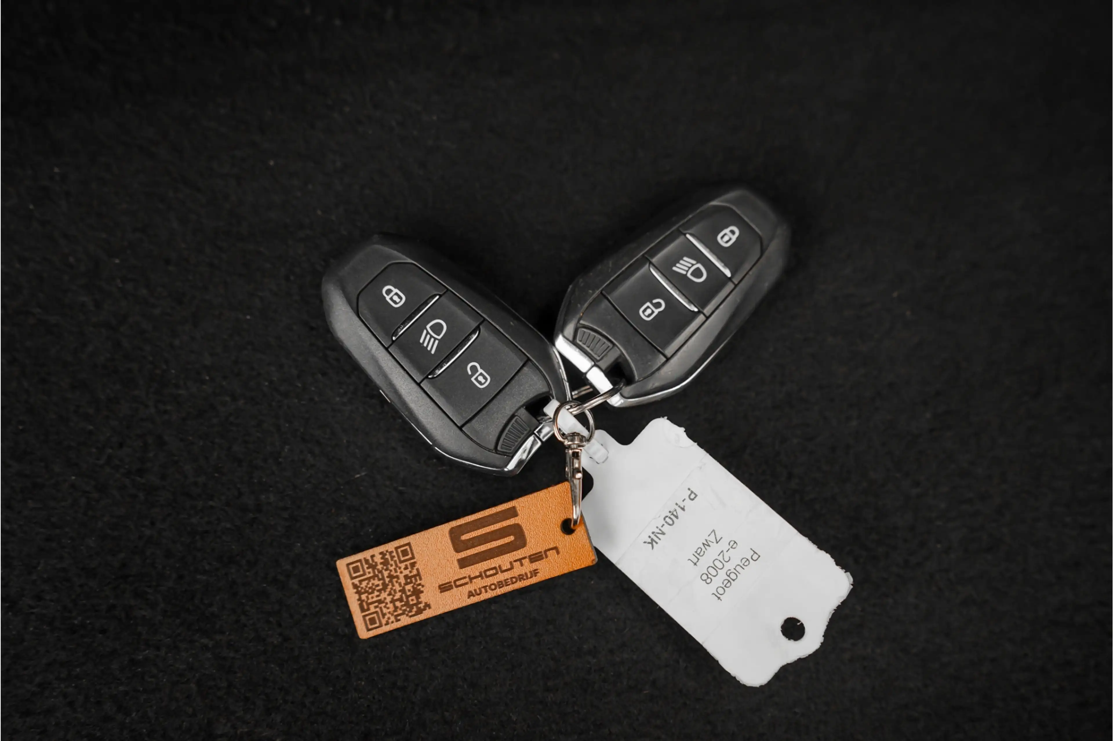Peugeot e-2008 EV Active 50 kWh Climate Stoelverw Camera — photo 9