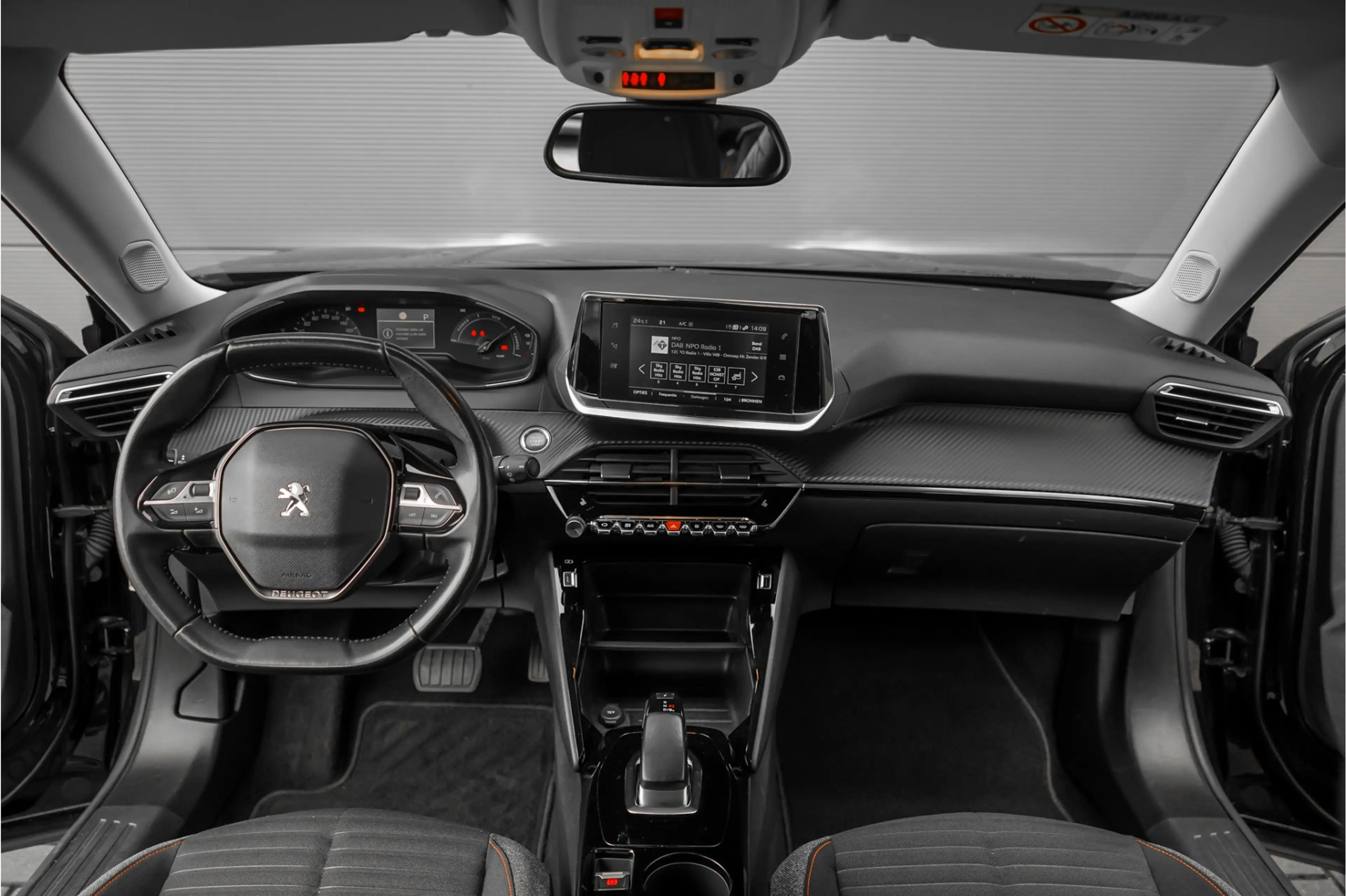 Peugeot e-2008 EV Active 50 kWh Climate Stoelverw Camera — photo 2