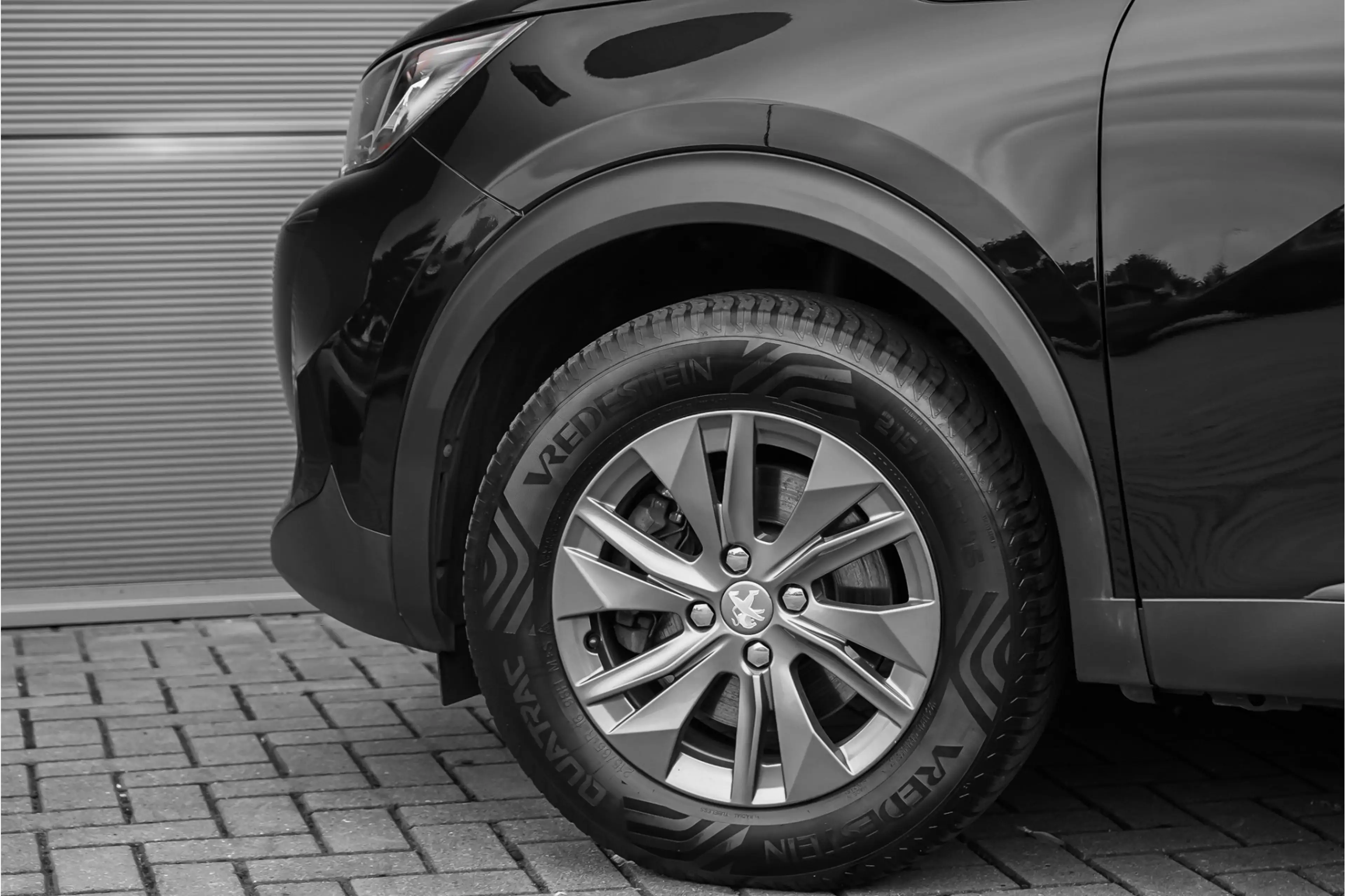 Peugeot e-2008 EV Active 50 kWh Climate Stoelverw Camera — photo 19