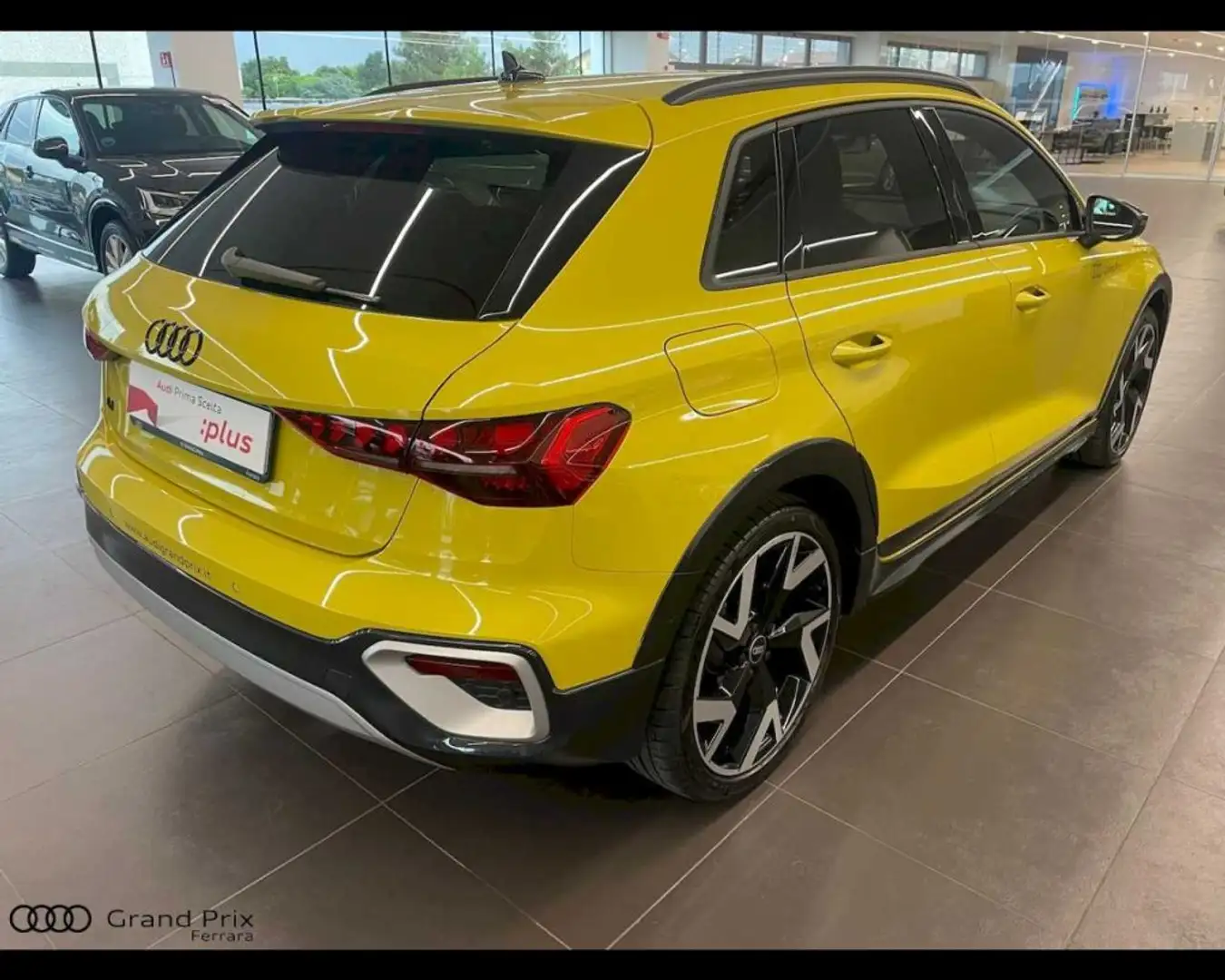 Audi A3 NUOVA  ALLSTREET  allstreet   1,5    L4  110 Giallo - 2