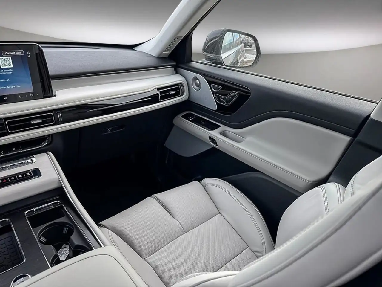 Lincoln Aviator снимка Lincoln Aviator