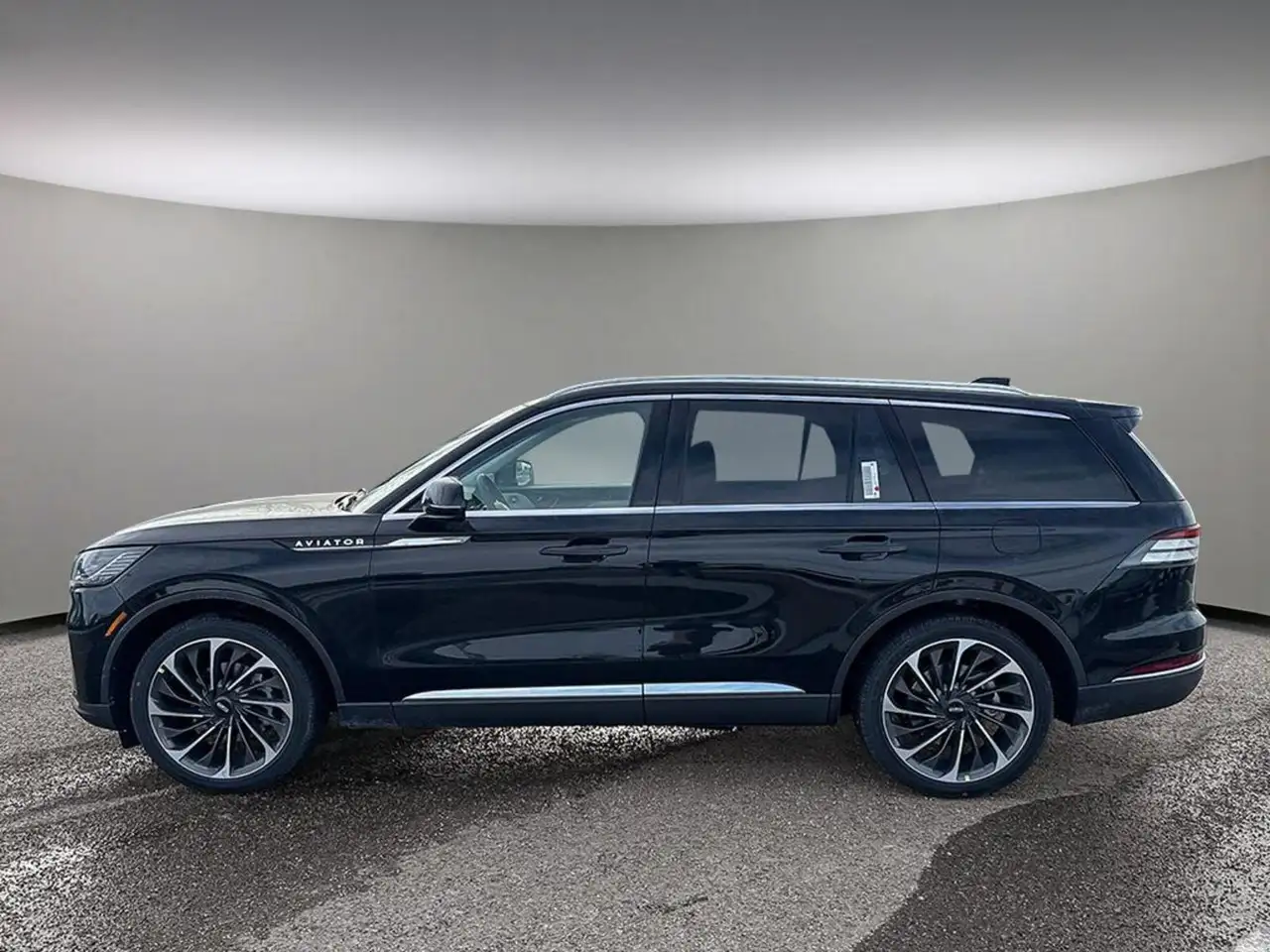 Lincoln Aviator снимка Lincoln Aviator