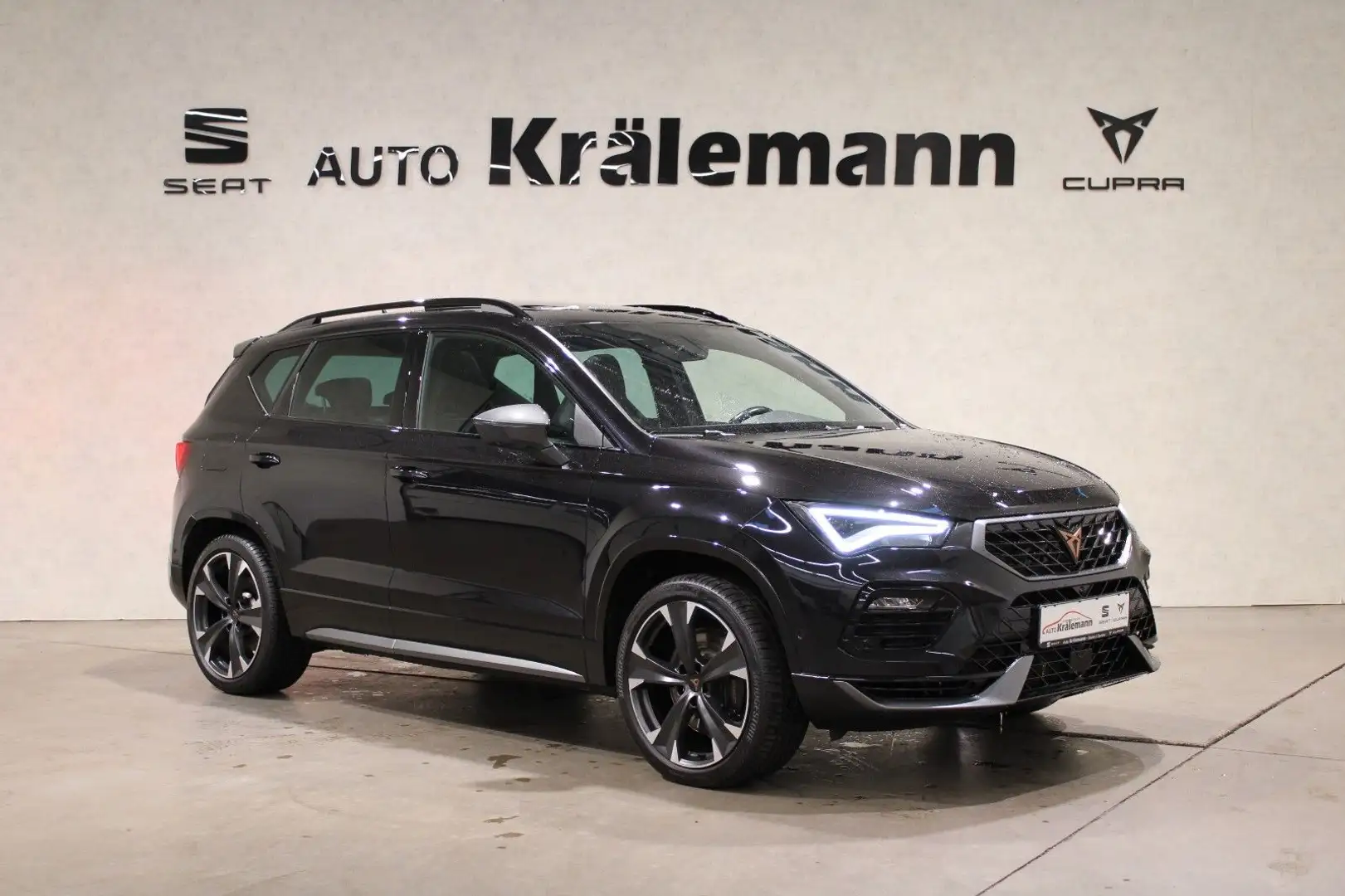 CUPRA Ateca 2,0 TSI DSG 4Drive*PanoDach*Navi*360GradK* Schwarz - 1