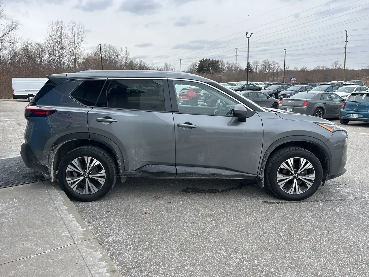 Nissan Rogue снимка Nissan Rogue