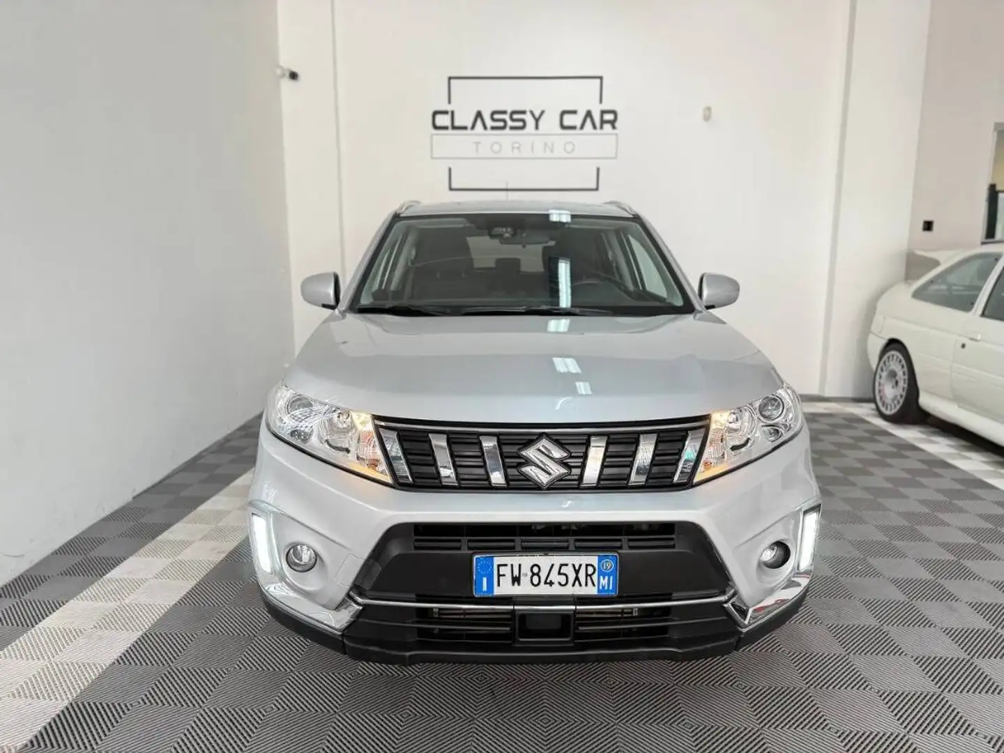Suzuki Vitara 1.0 Boosterjet Cool 4wd AllGrip Argento - 2