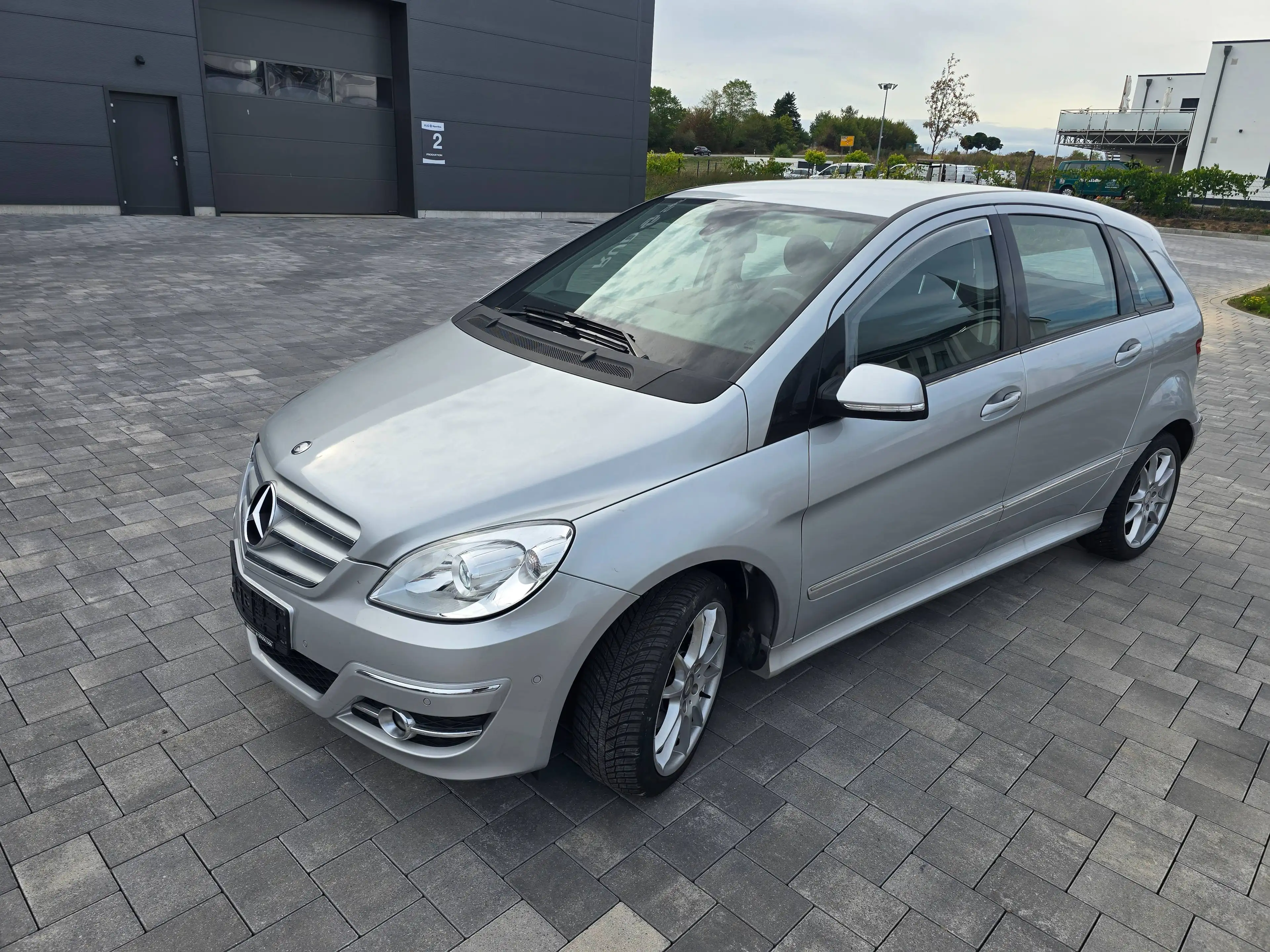 Mercedes-Benz B 180 B 180 CDI (245.207) — photo 2