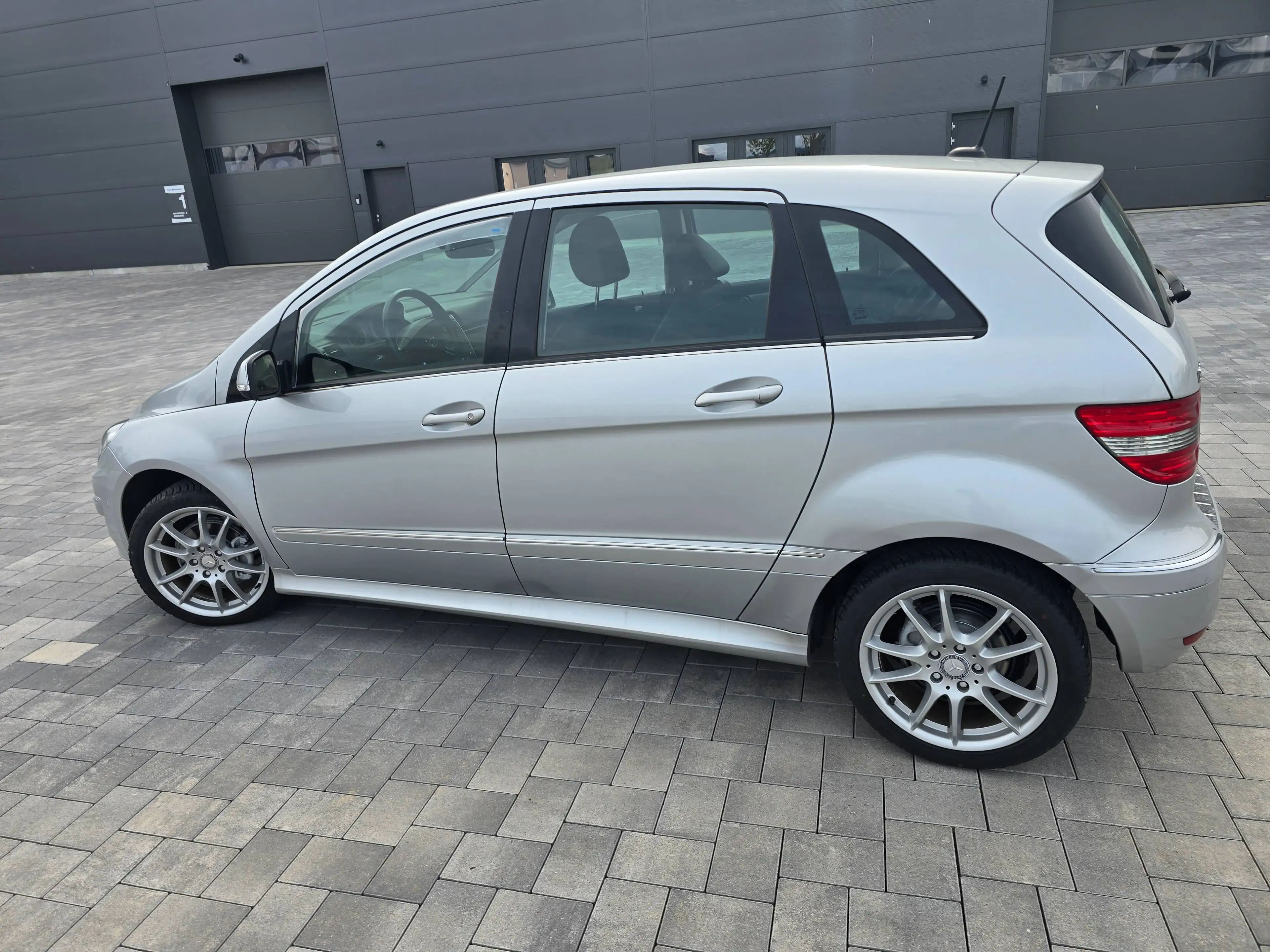 Mercedes-Benz B 180 B 180 CDI (245.207) — photo 14
