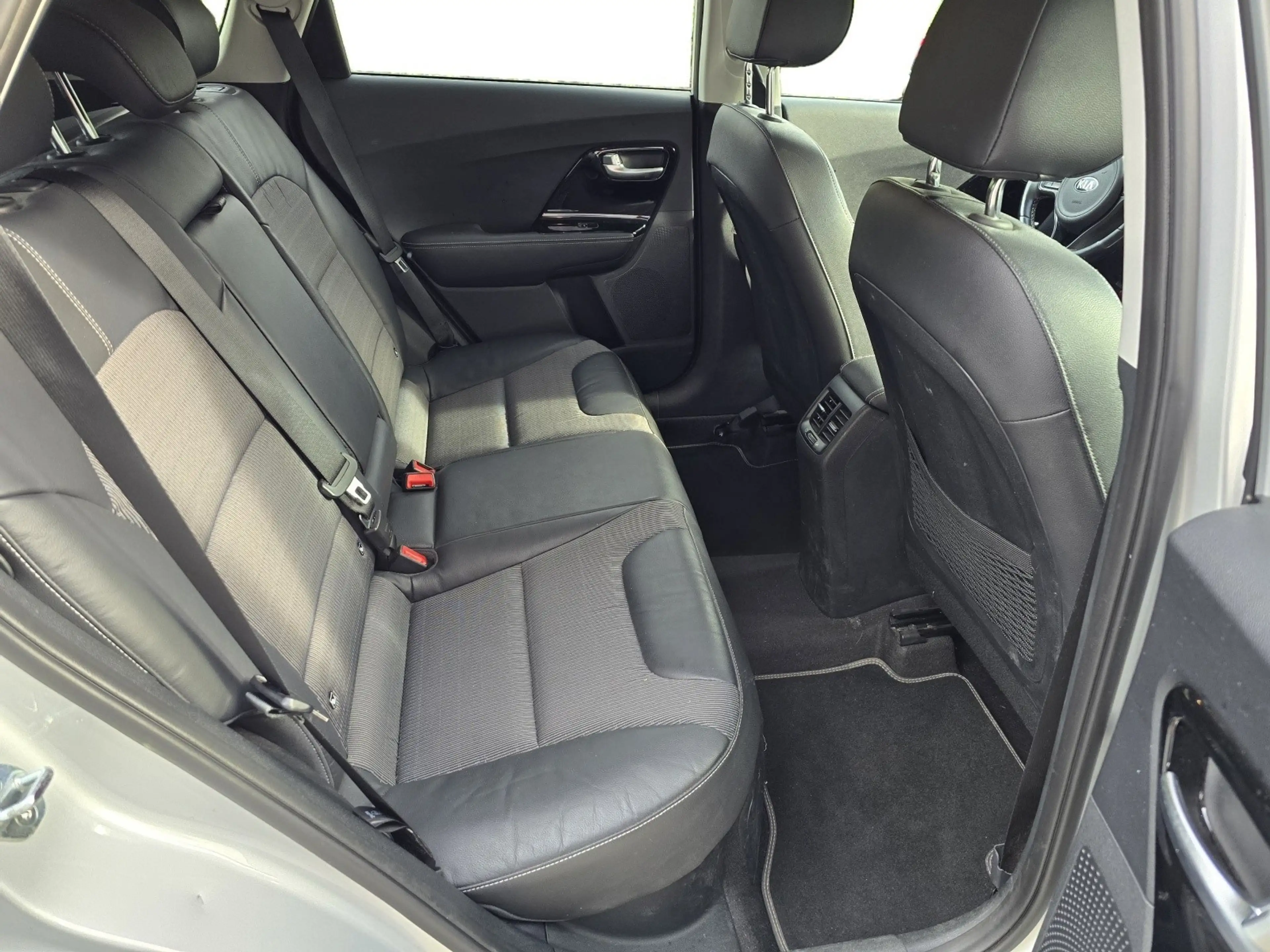 Kia Niro 1.6 GDi Hybrid DynamicLine| 1ste eig.|Dealer onder — photo 9