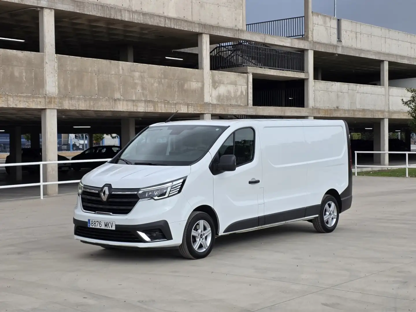 Renault Trafic Furgón L2H1 BluedCi 96kW CU aumentada Blanco - 1