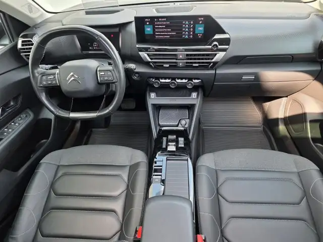 Citroen C4 view 11