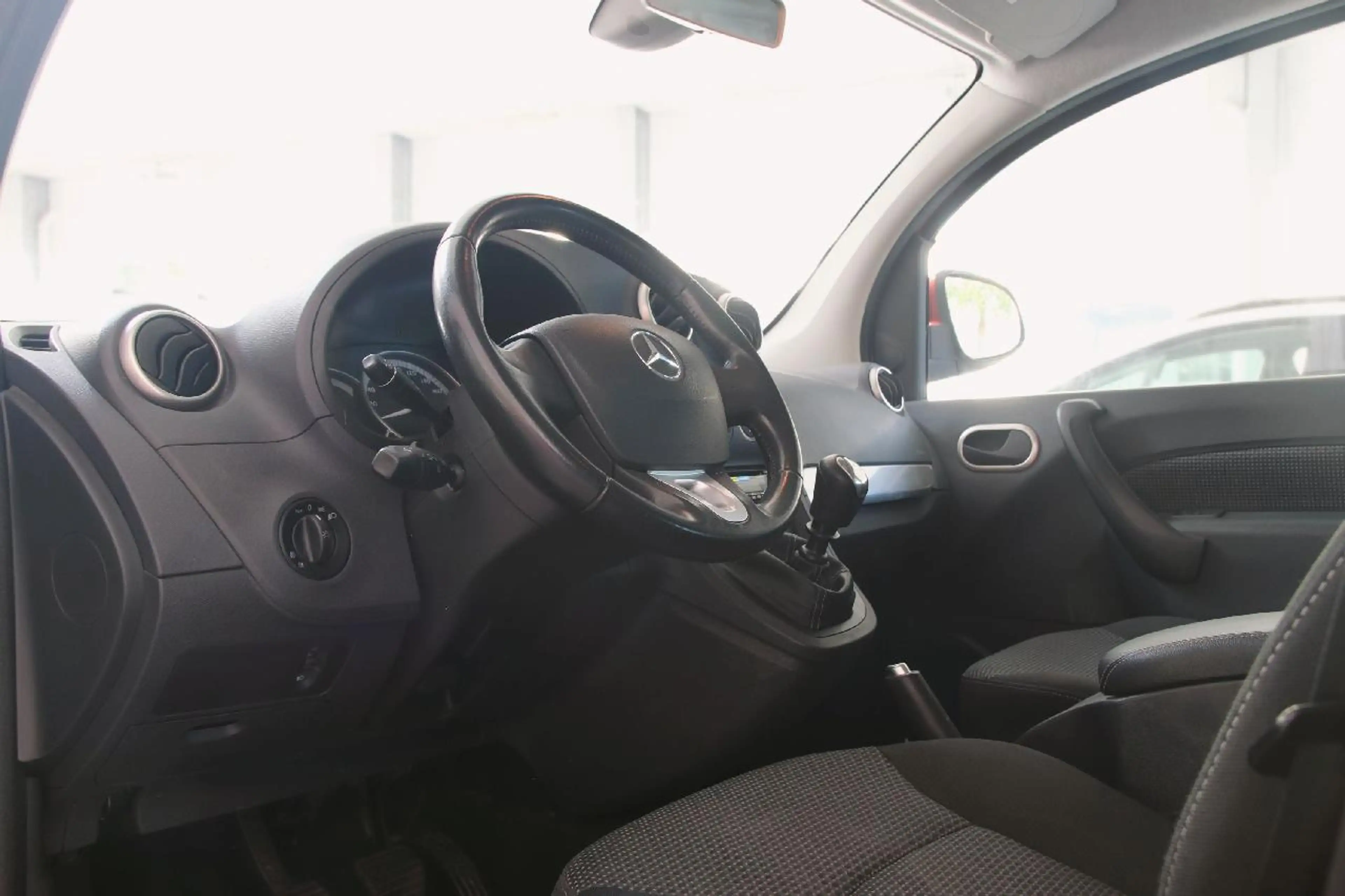 Mercedes-Benz Citan 111 CDI lang Tourer Edition — photo 10