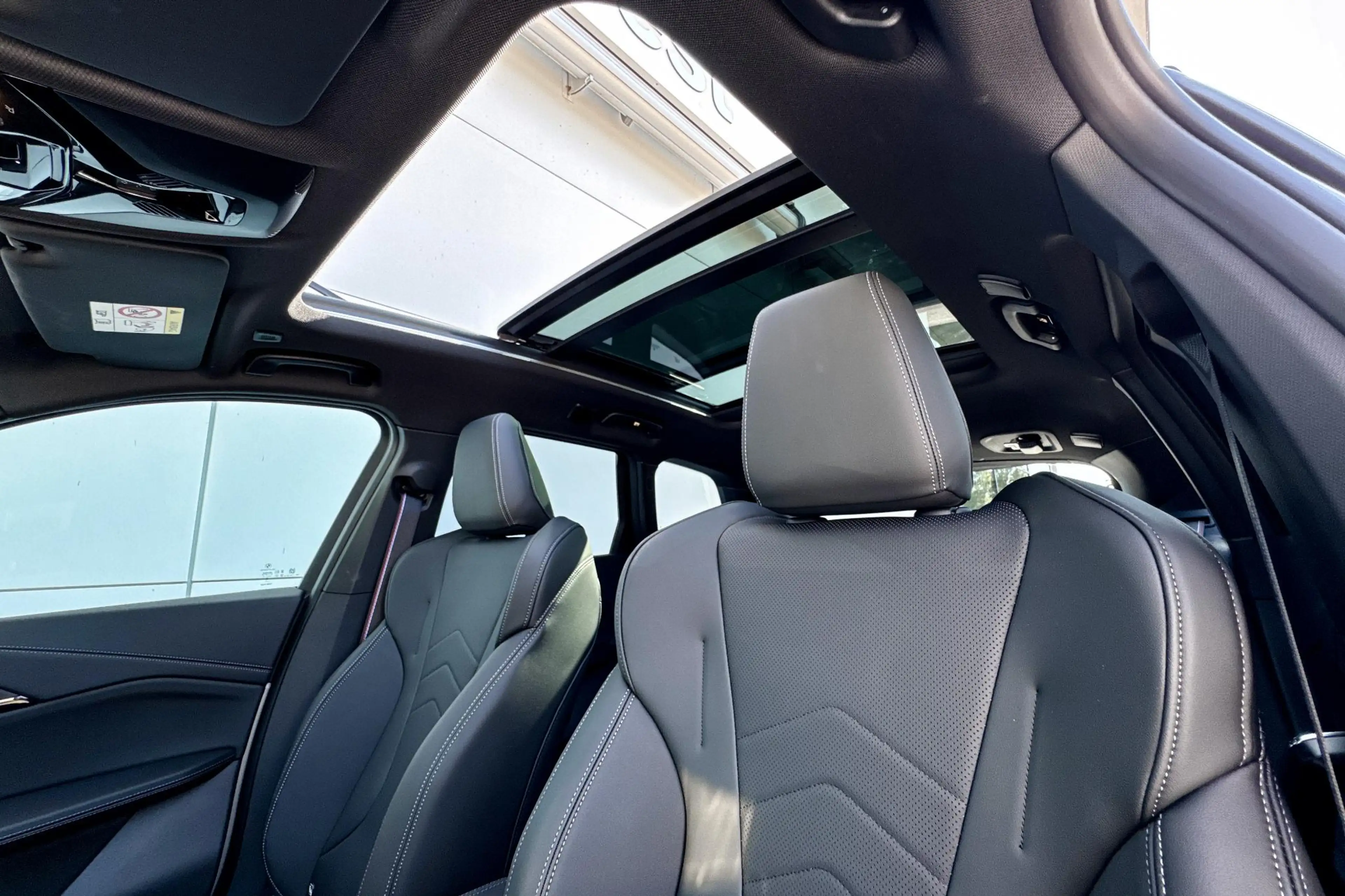 BMW iX1 eDrive20 67 kWh M Sport Edition | M Sportpakket Pr — photo 10