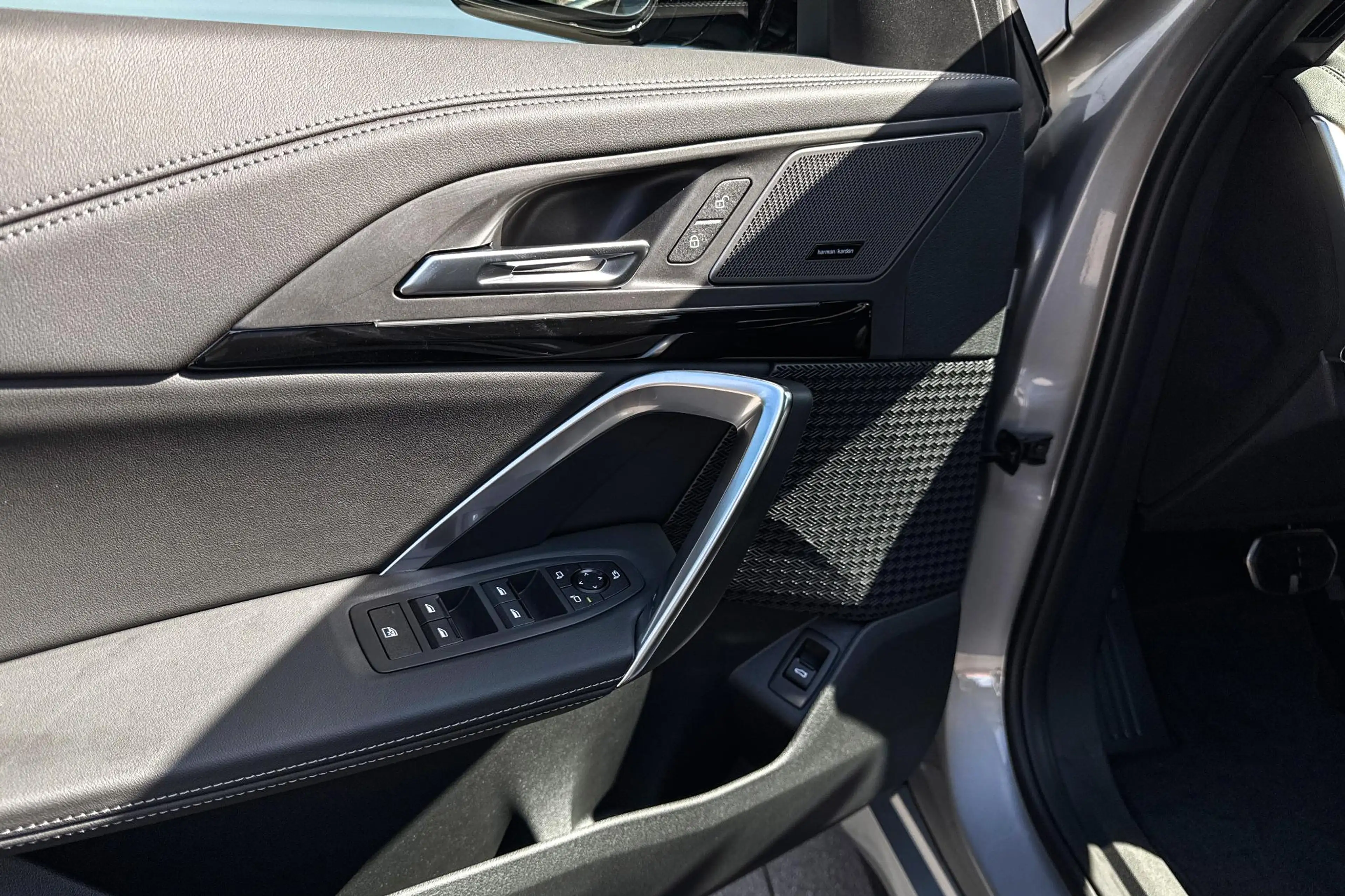BMW iX1 eDrive20 67 kWh M Sport Edition | M Sportpakket Pr — photo 8