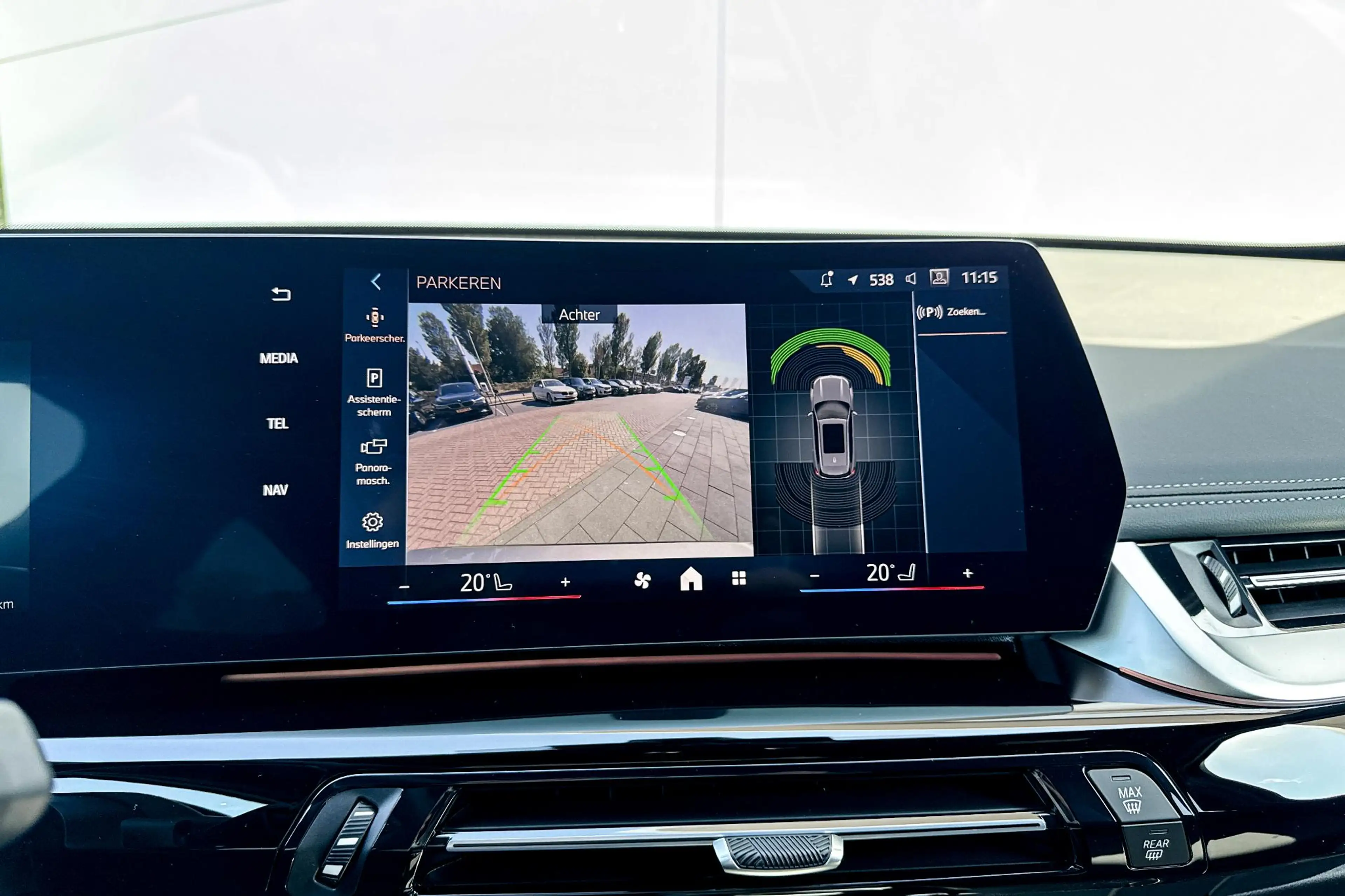 BMW iX1 eDrive20 67 kWh M Sport Edition | M Sportpakket Pr — photo 14