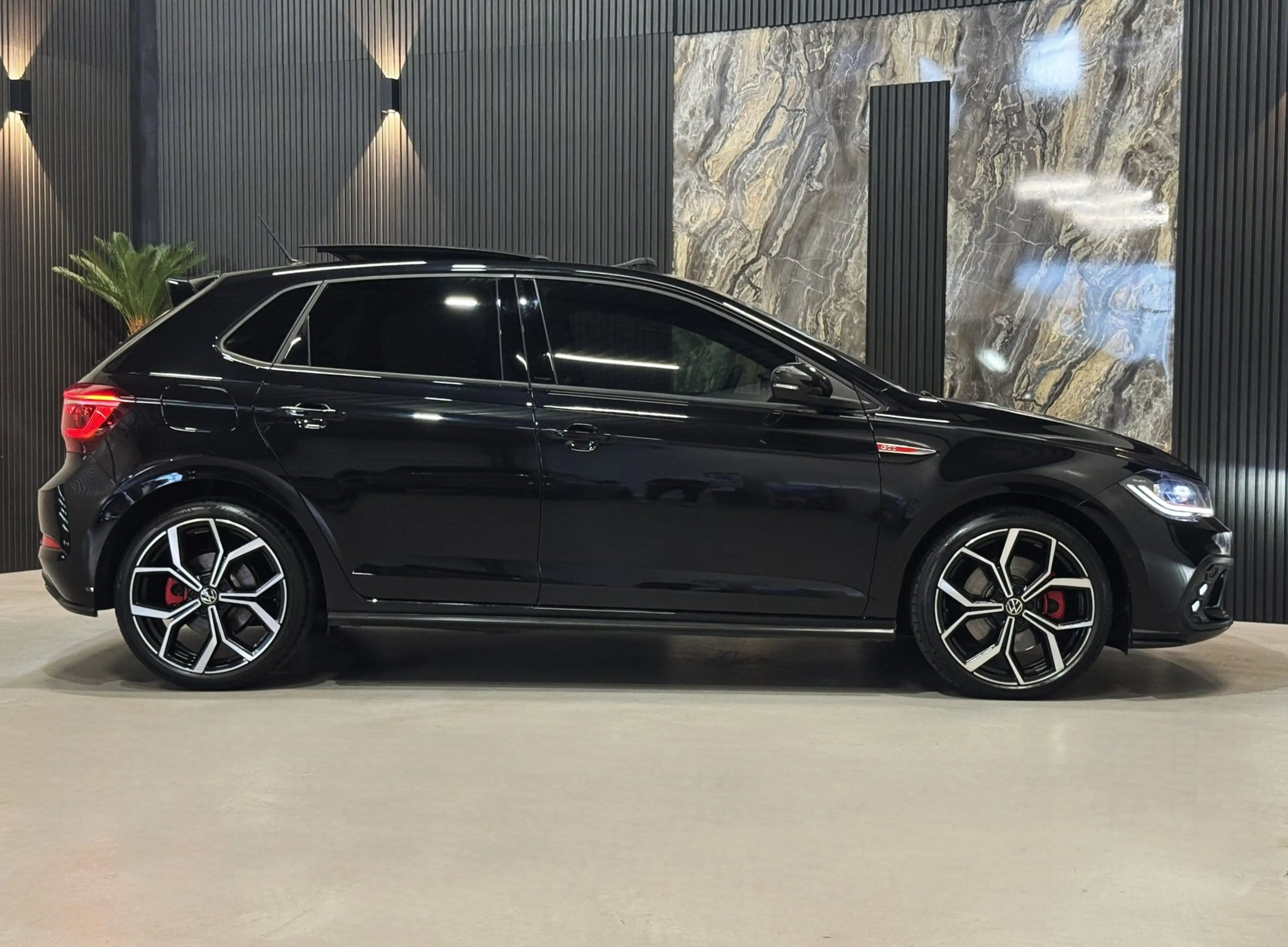Volkswagen Polo GTI 2.0 TSI GTI|PANO|SFEER|BEATS|BLINDSPOT|KEYLESS|BOM — photo 12