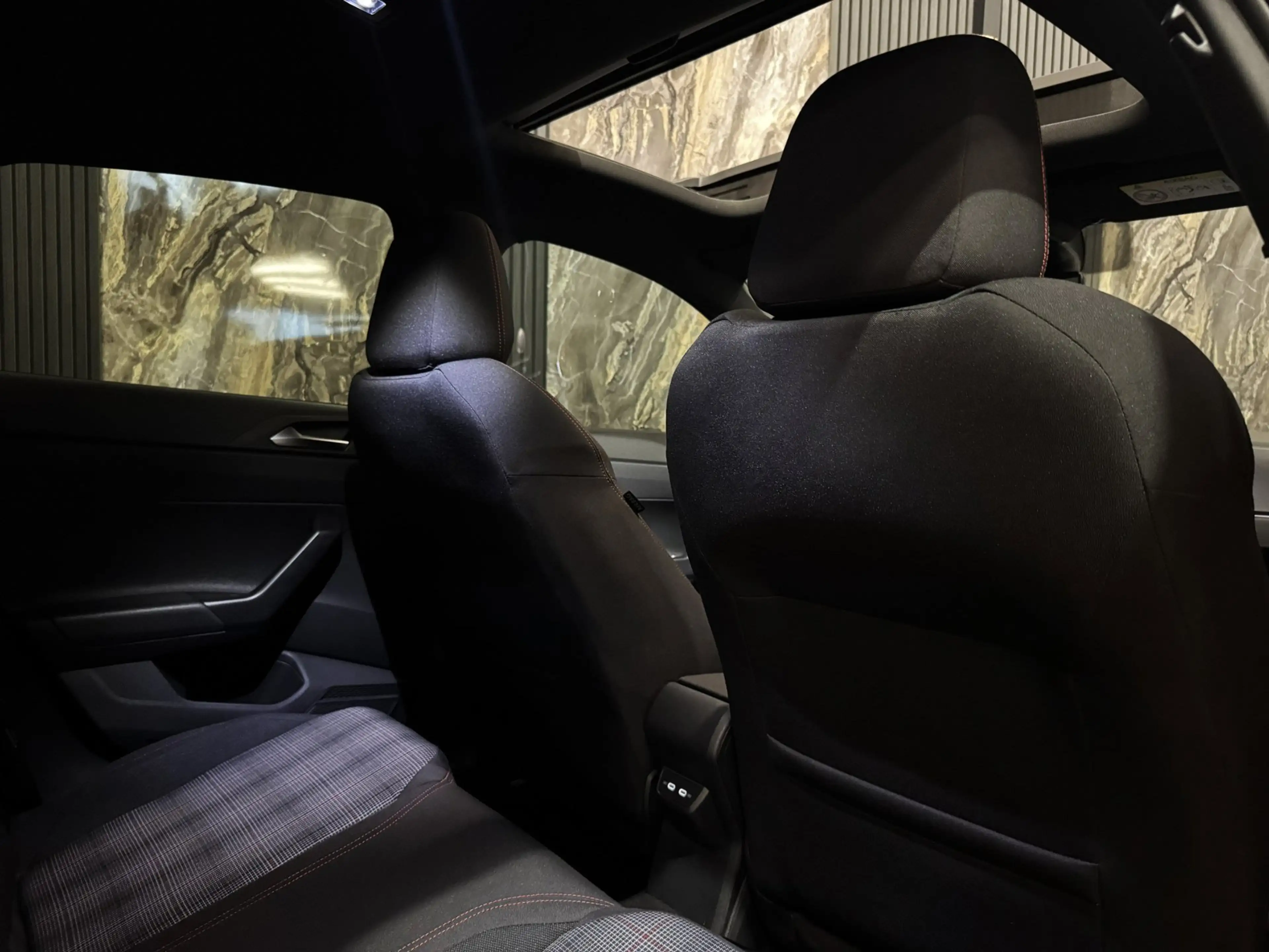 Volkswagen Polo GTI 2.0 TSI GTI|PANO|SFEER|BEATS|BLINDSPOT|KEYLESS|BOM — photo 26